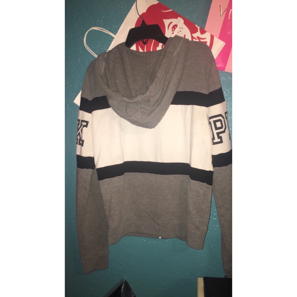 VS Pink RARE Jacket !! - Picture 4 of 7